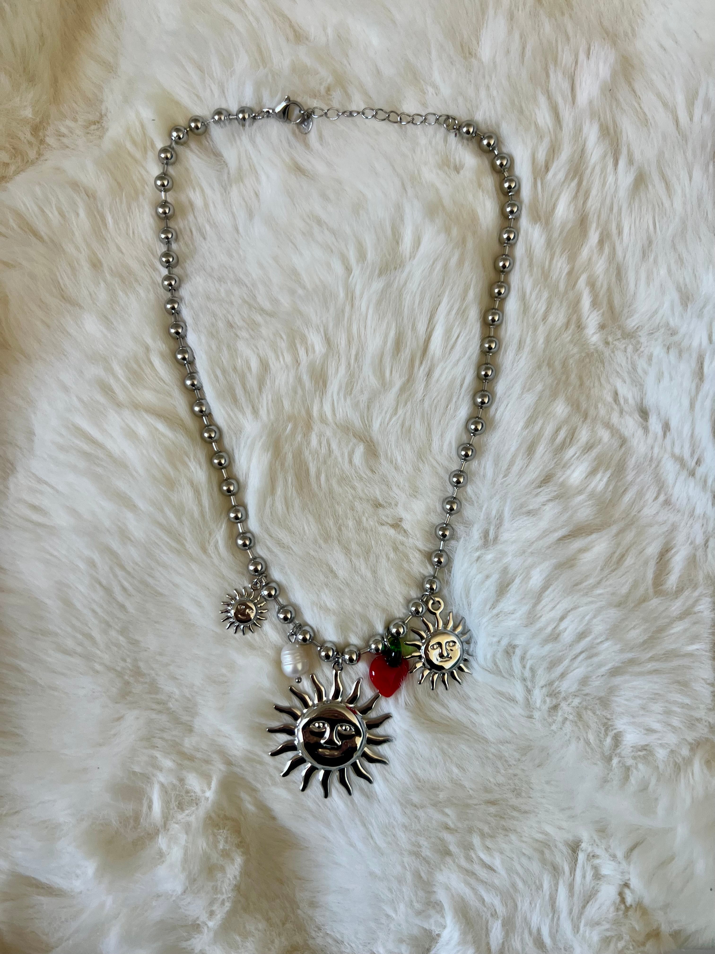 Collana Sun