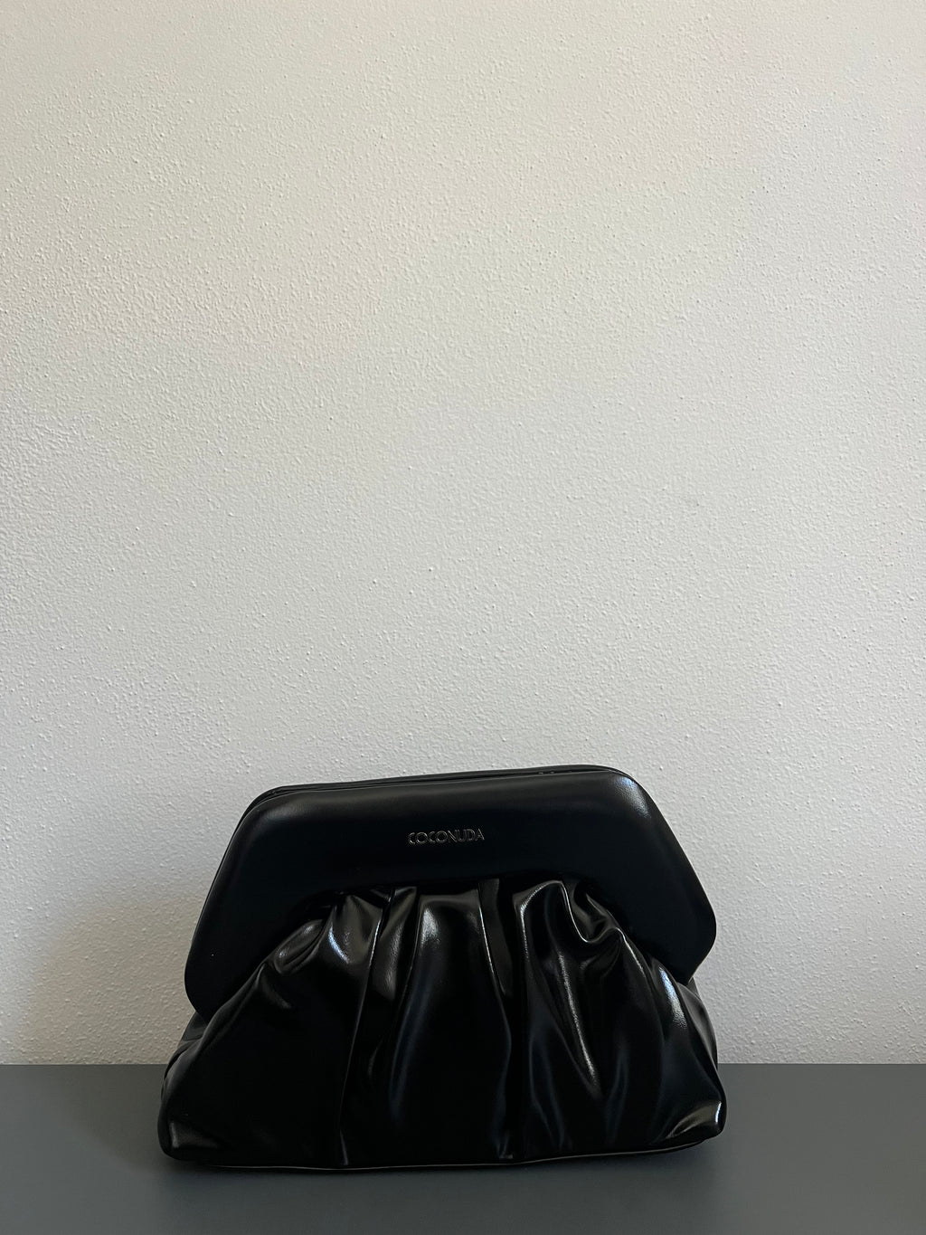Clutch Glossy
